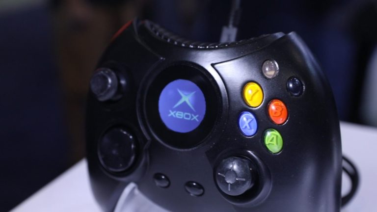 Hyperkin espère remettre au goût du jour les manettes gigantesques originaux de la Xbox
